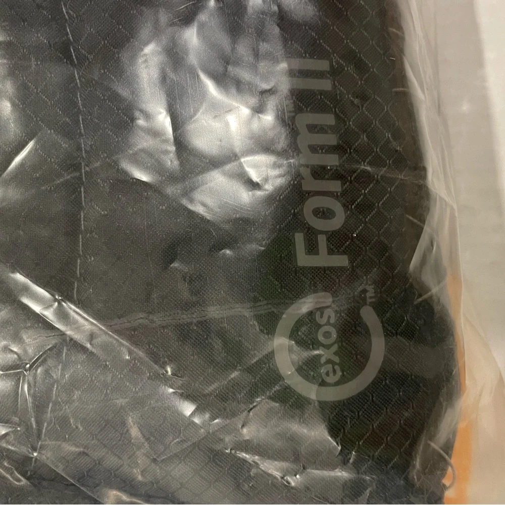 EXOS Form II 637 Black S/M NEW